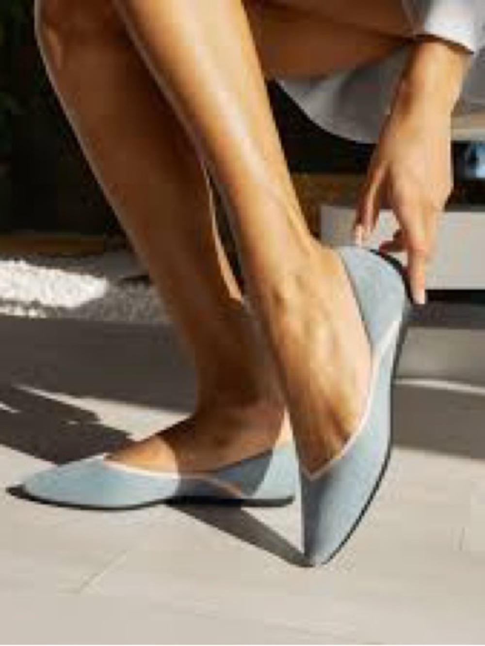 Vivaia Vienna Pointed-Toe V-Cut Flats – Sandy Blue – Size 43 / US 11.5-12